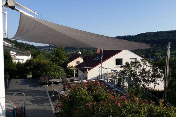 Schlosserarbeiten-Metallbauarbeiten-Balkon-terrasse-Geländer-Stahlbau-Schlosser- und Metallbauarbeiten