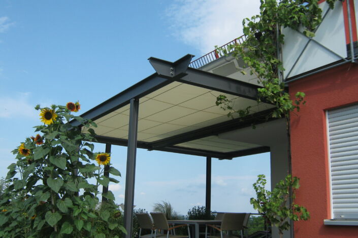 Schlosserarbeiten-Metallbauarbeiten-Pergola-Überdachung-Stahlbau-Schlosser- und Metallbauarbeiten