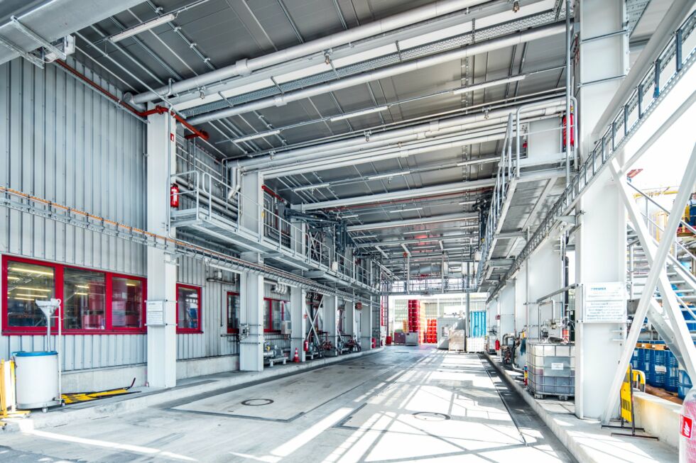 SF-Bau-Industriebau-Stahlbau-Neubau Tanklager-Schlüsselfertig