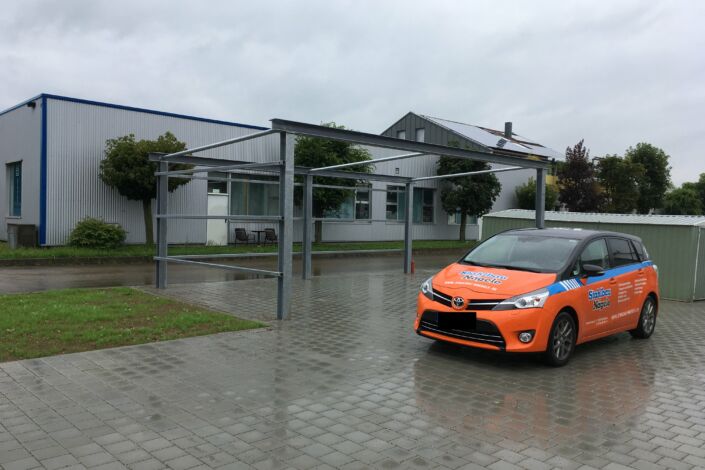 Schlosserarbeiten-Metallbauarbeiten-Carports-Stahlbau-Schlosser- und Metallbauarbeiten