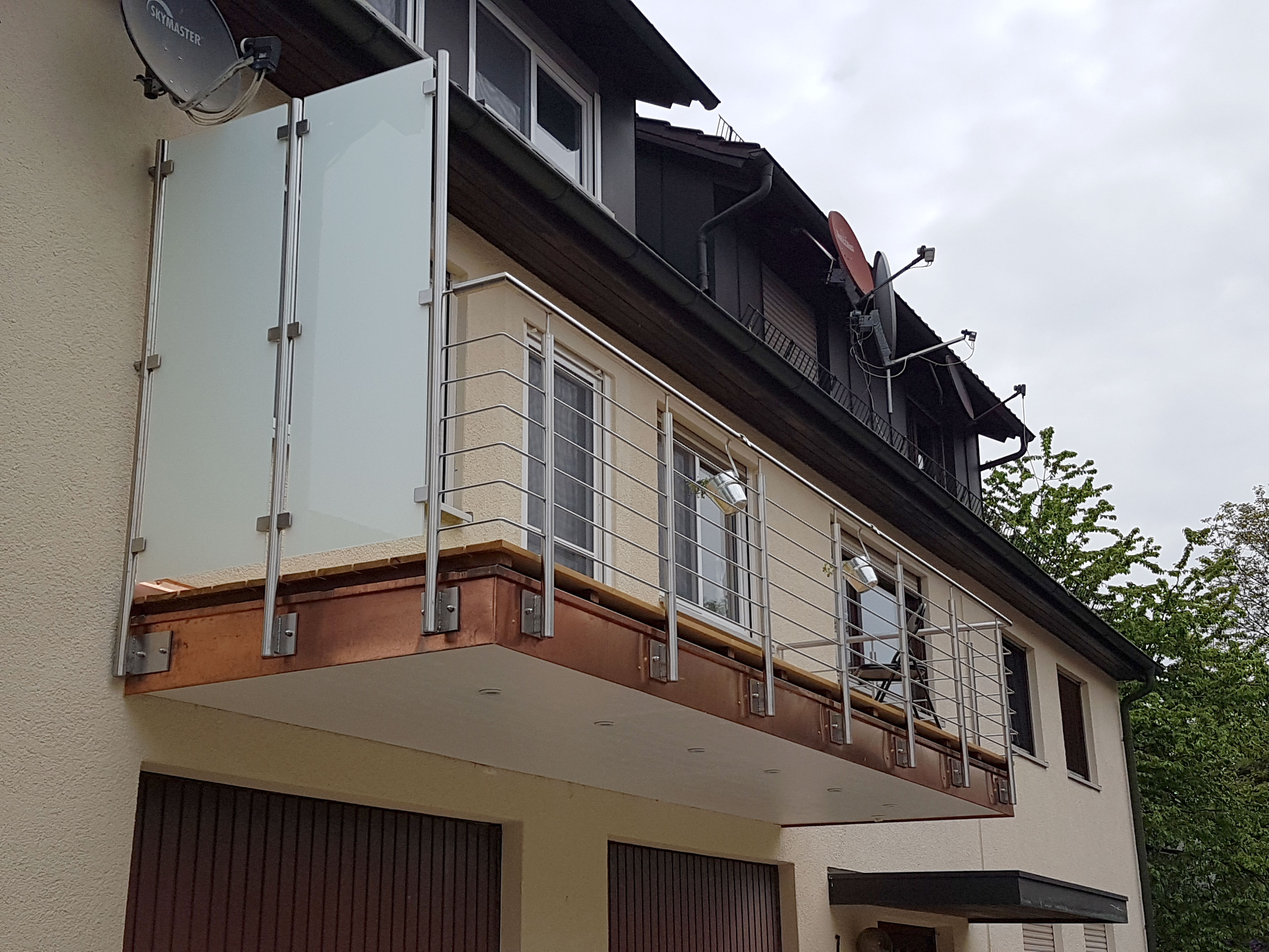 Balkongeländer mit Sichtschutz Faurndau | Stahlbau Nägele