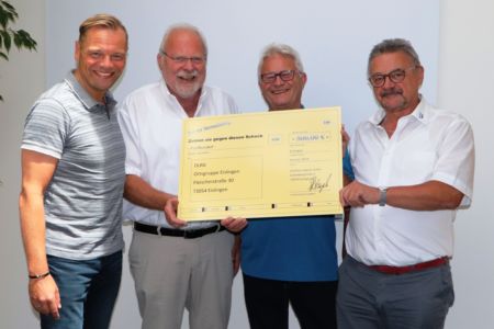 Spendenübergabe Stahlbau Nägele an DLRG
