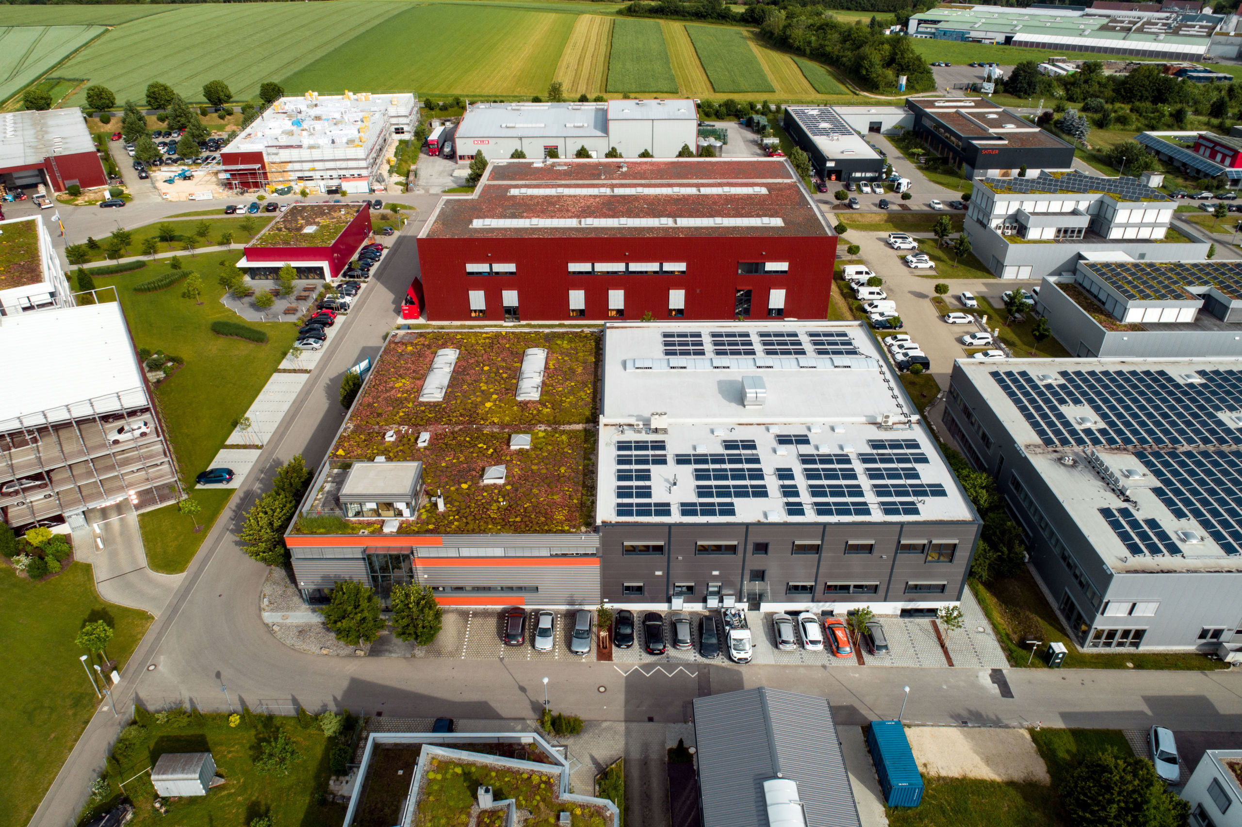 SF-Bau-Industriebau-Erweiterung Halle mit Büro-Jebenhausen-Stahlbau-Schlüsselfertigbau