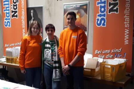 Frisch Auf! Göppingen-Weihnachtsgeschenk Ausgabe Trikots an Fanclub-Mitglieder