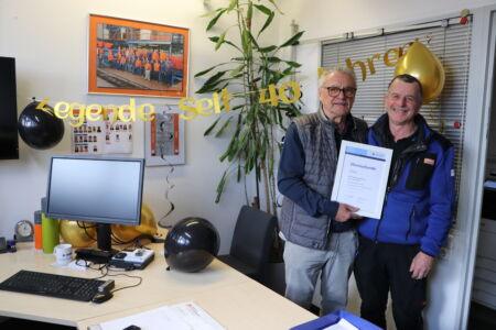Hubert Nägele und Fritz Ebner bei seiner Verabschiedung nach 40 Jahren bei Stahlbau Nägele